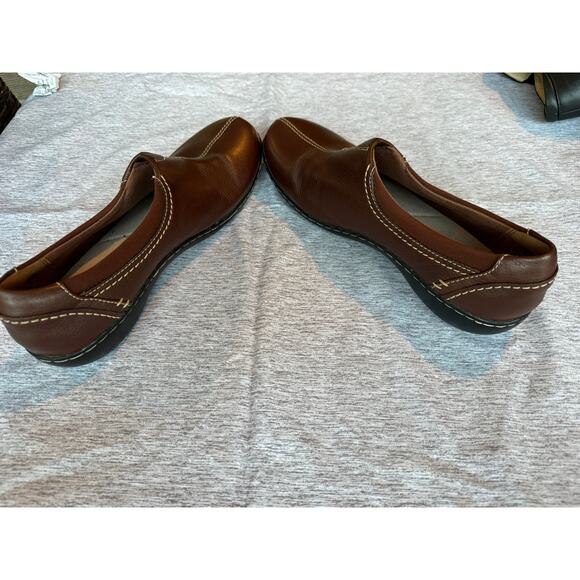 CLARKS Collection, size 12 Narrow, Brown shoes - Picture 3 of 8